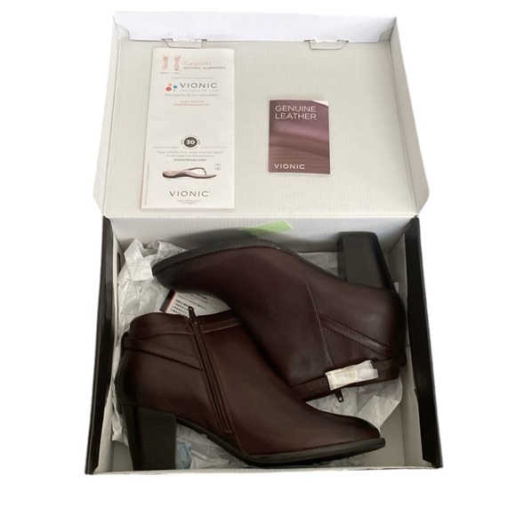 Vionic Women’s Upton Ankle Boot - Picture 4 of 10